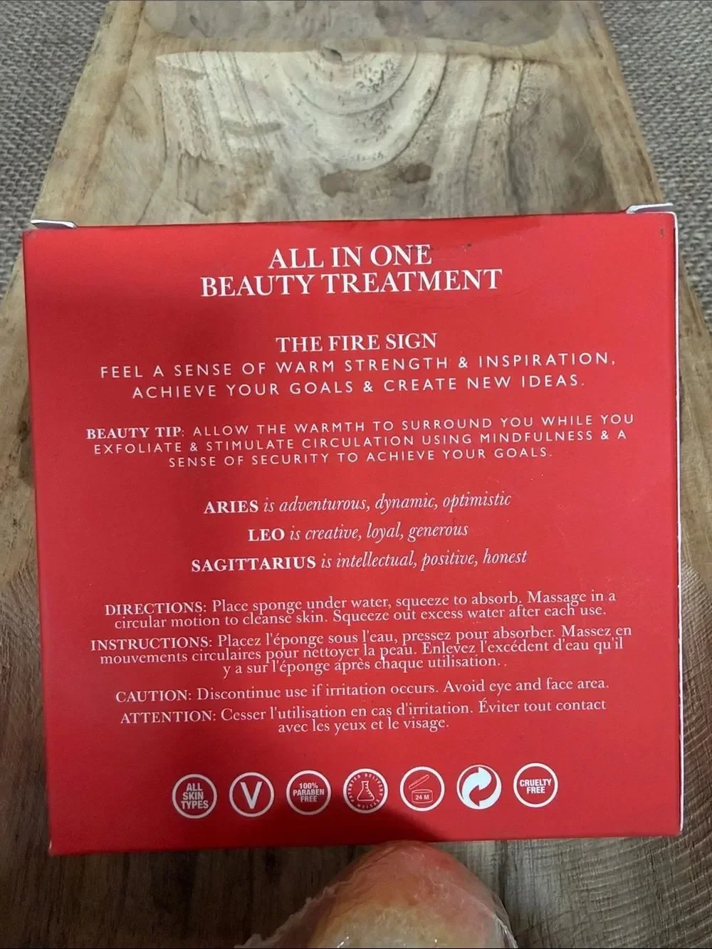 Spongellé Fire Spiced Neroli Exfoliant - Red with Silver Accents